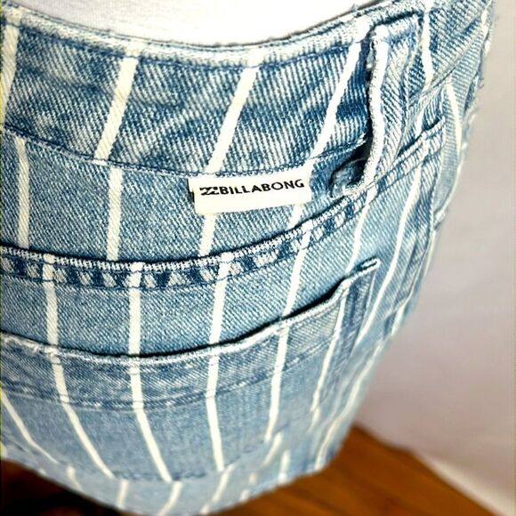 Vintage Billabong Acid Wash Pinstriped Button Front Denim Mini Jean Skirt Sz 27 - Picture 3 of 10
